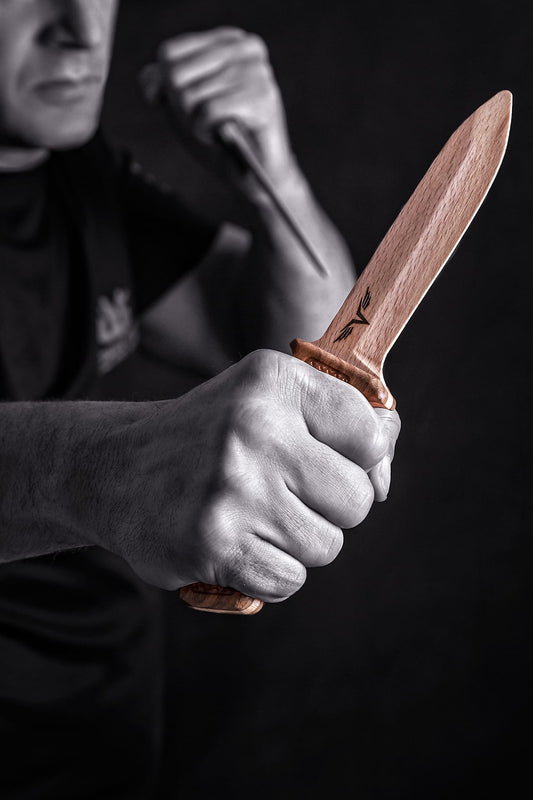 TRAININGSMESSER aus Edelholz